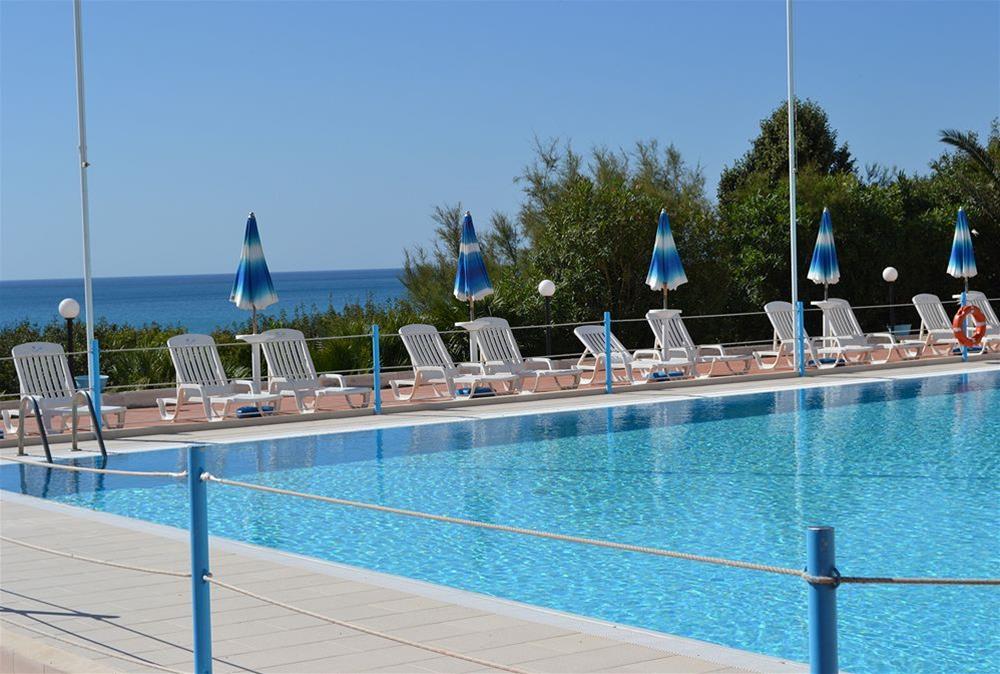 Futura Style Helios Hotel Noto Exterior foto